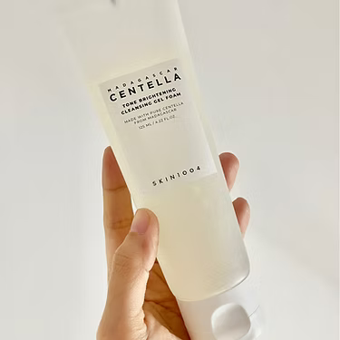 SKIN1004 Madagascar Centella Tone Brightening Cleansing Gel Foam 125ml (4.22 fl.oz)